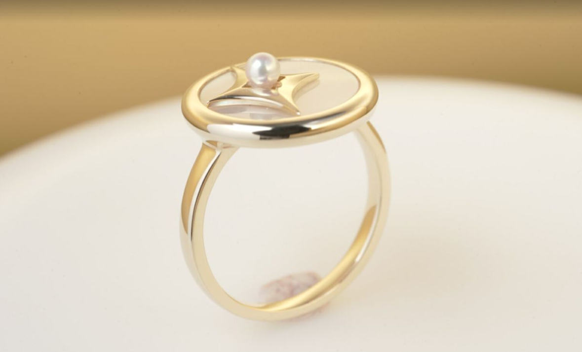 [STARRY MOON] 2.5-3mm Akoya pearl ring with mother-of-pearl and 10k gold, customize for any size