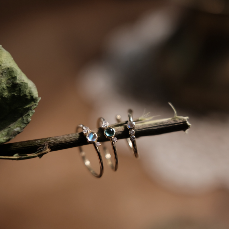 [MOON TAIL] Moonstone and Diamond Earring/Tail Ring with 18k yellow Gold, for good luck and blessings