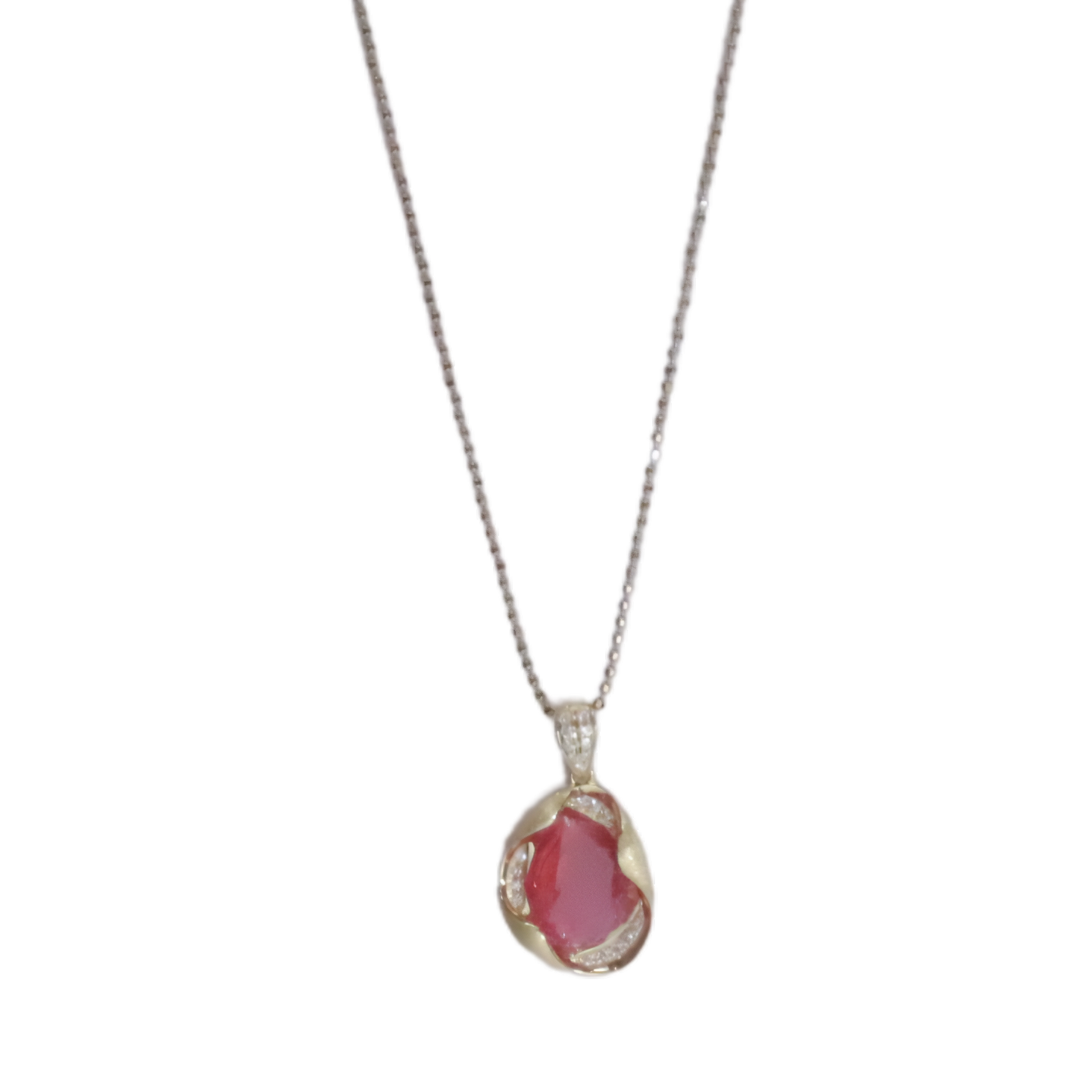 Pink Spinel Necklace with Diamond Embellishment, back coverd with 18k yellow gold. Adjustable Chain, for great energy and vitality