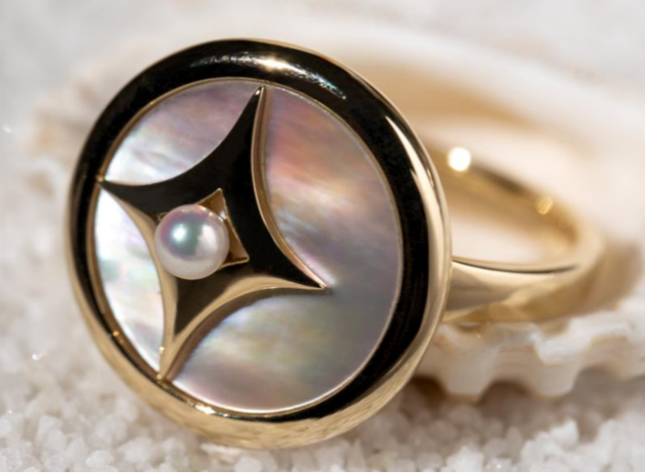 [STARRY MOON] 2.5-3mm Akoya pearl ring with mother-of-pearl and 10k gold, customize for any size