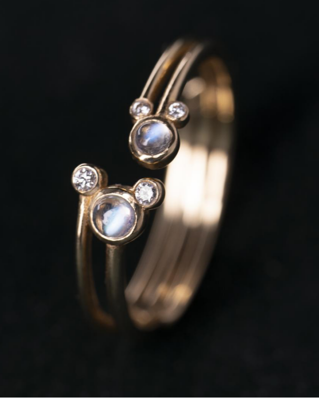 [MOONLIGHT 1.0] Moonstone and Diamond rings with 18k Yellow Gold, for love and release pressure